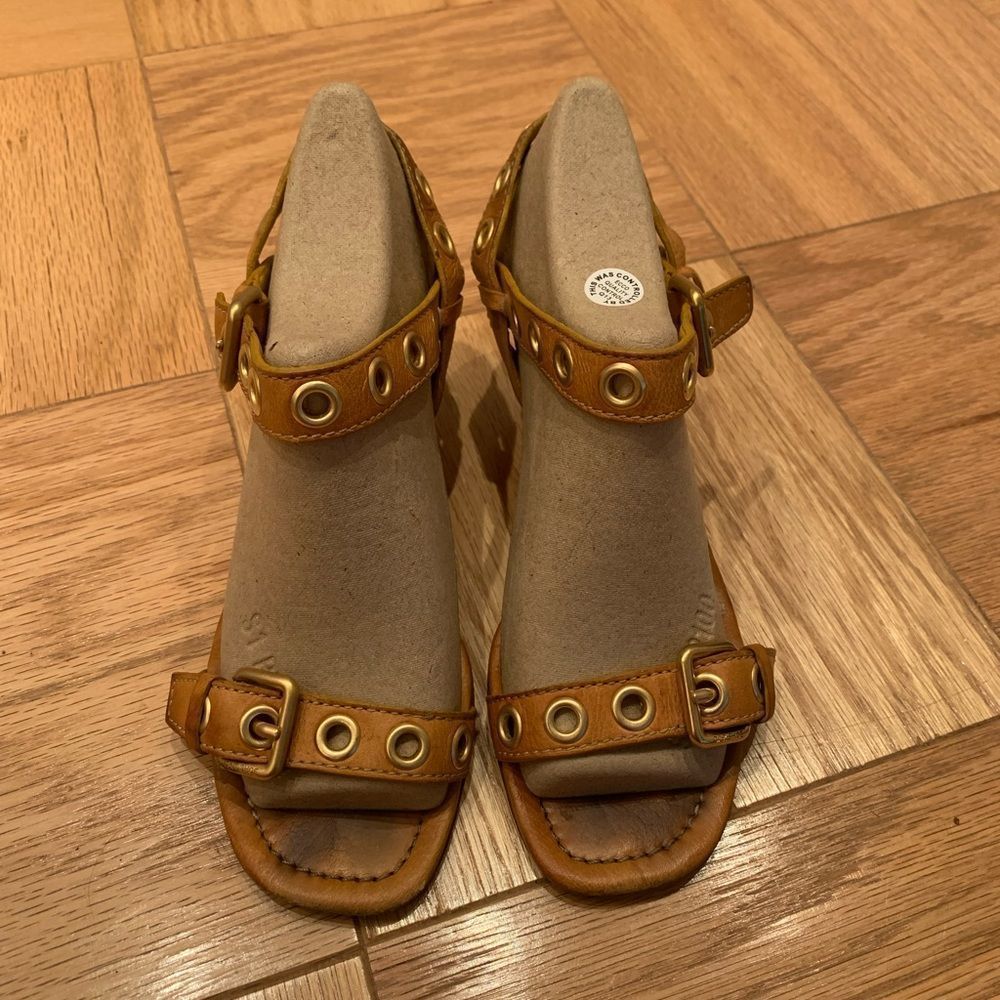 Summer sandals